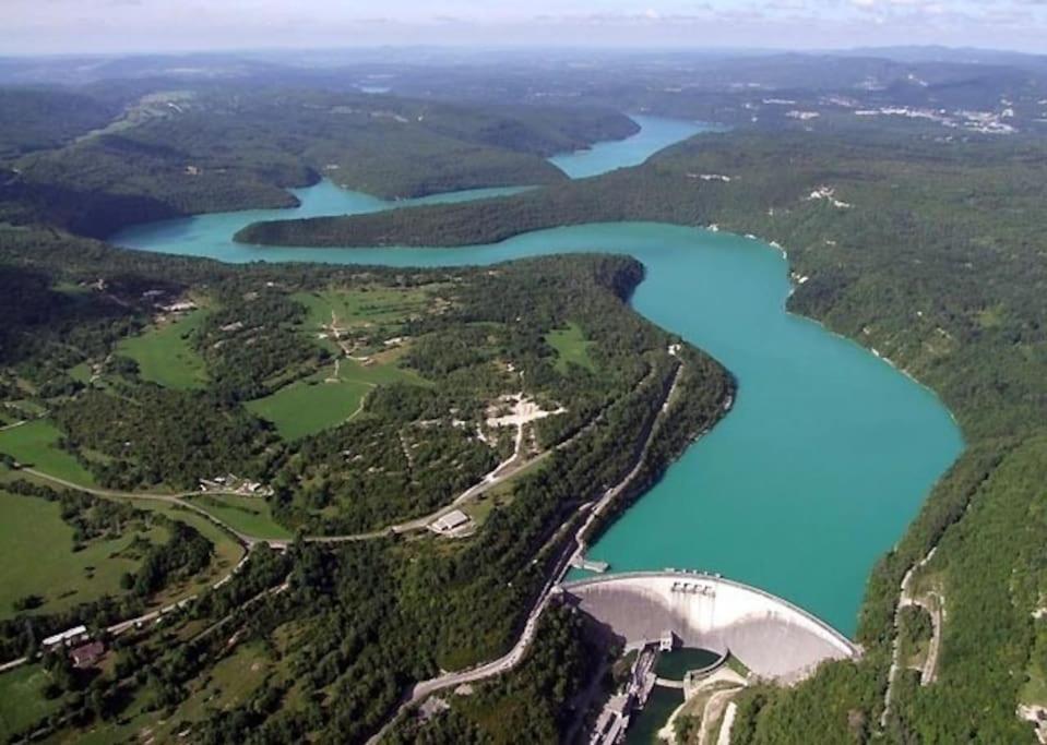 Gites Aux Granges Du Vilaret Clairvaux-les-Lacs Exteriör bild