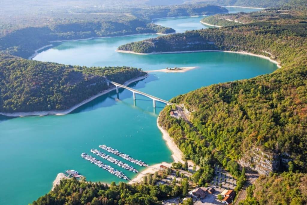 Gites Aux Granges Du Vilaret Clairvaux-les-Lacs Exteriör bild